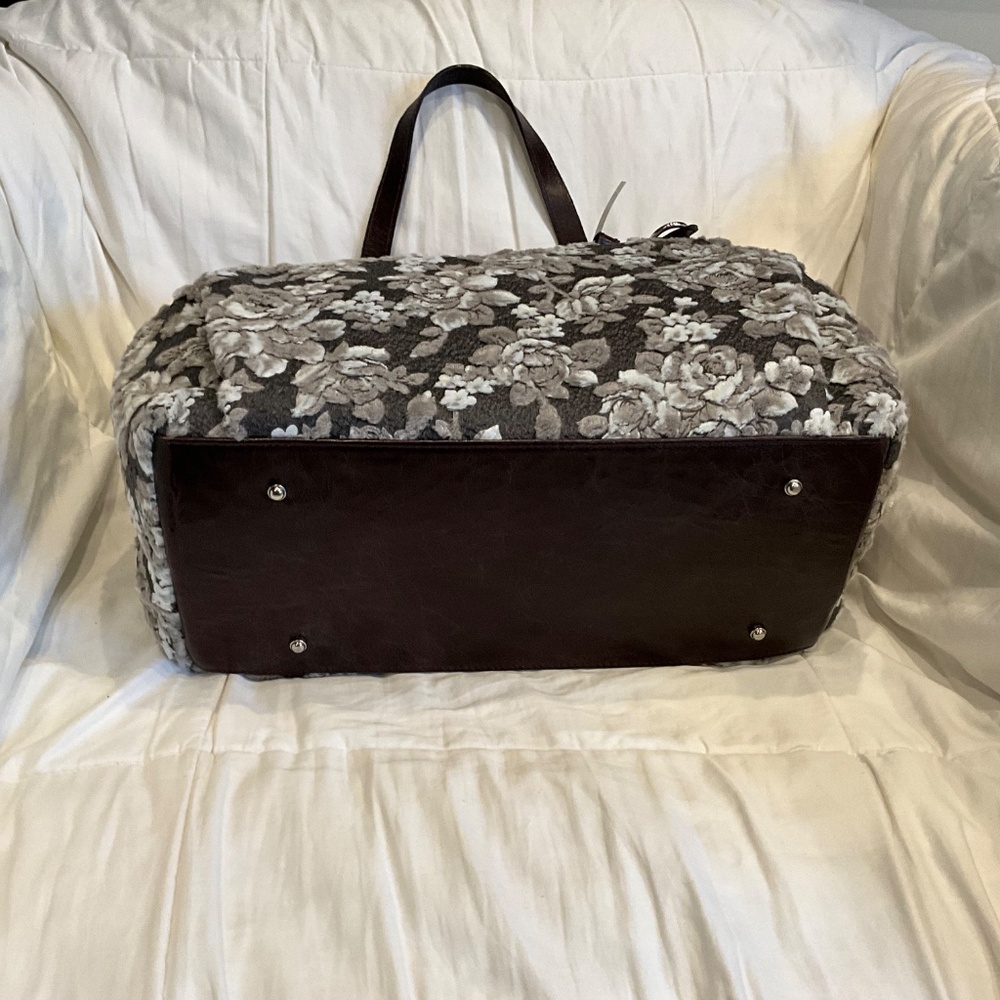 Glenda Gies - NEW - Shoulder bag (Lilly) Stunning Chenille Fabric-Retired - Picture 2 of 3